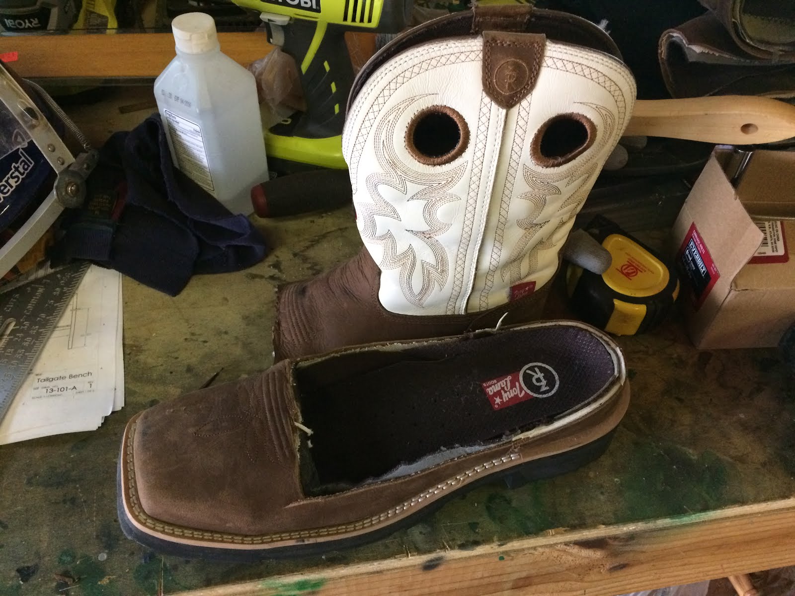 Southern Gentleman's DIY: Cowboy Boot Wine Bottle Holder - Up-Cycle!