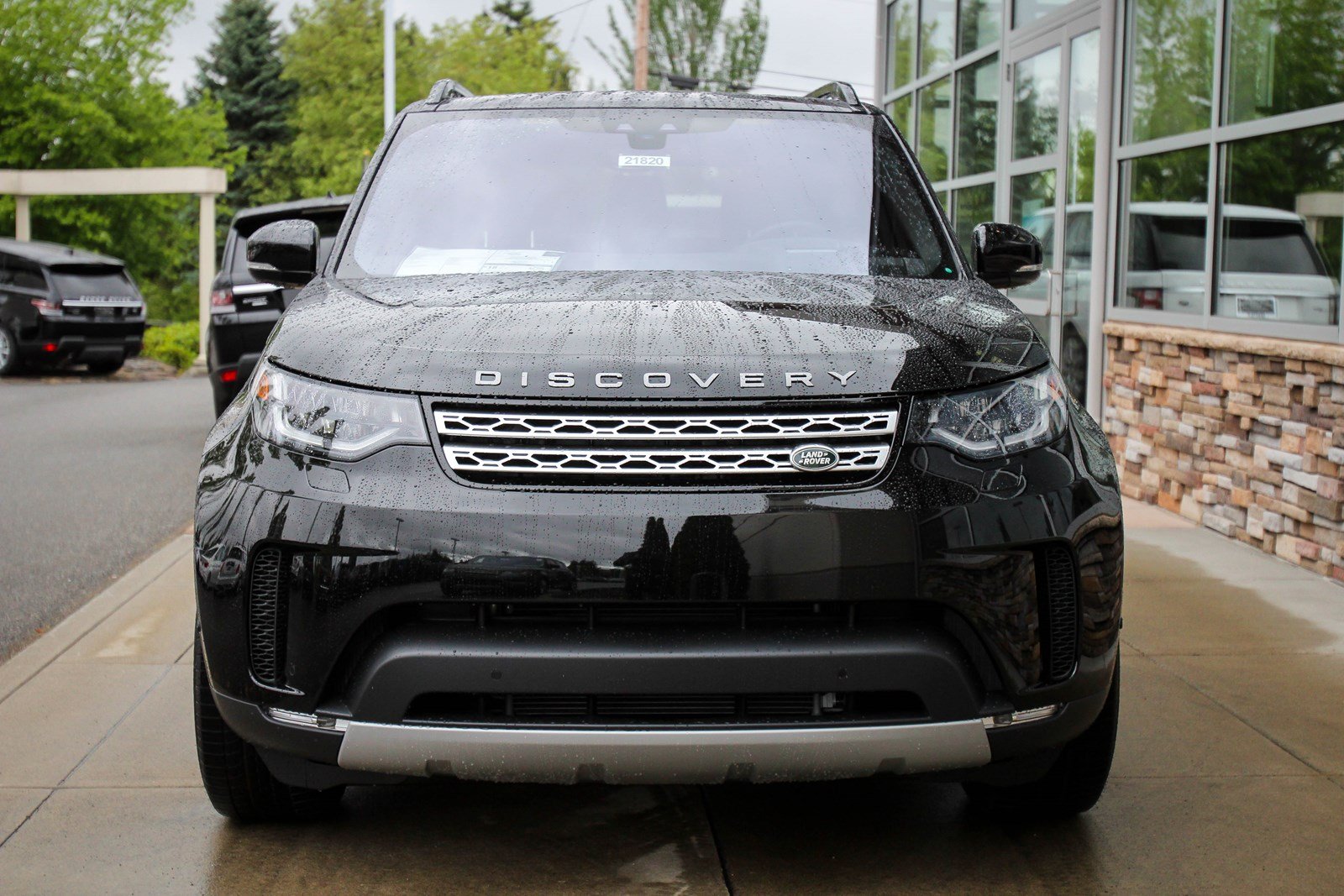 Land rover discovery hse luxury 3.0 màu đen