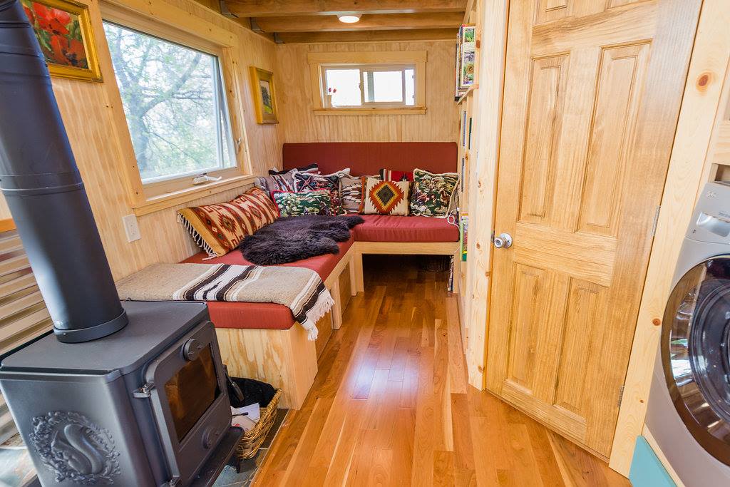 Eric and Oliver's Tiny Home [ TINY HOUSE TOWN ]
