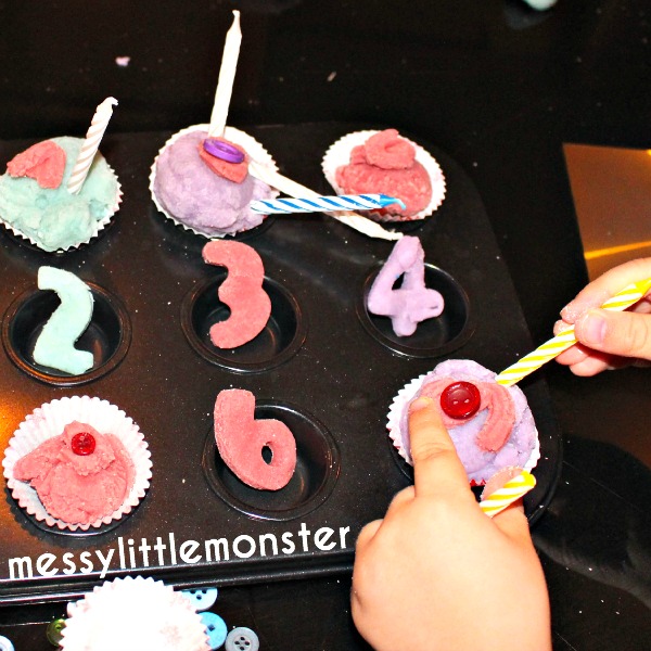 Playdough cupcakes counting activity for toddlers