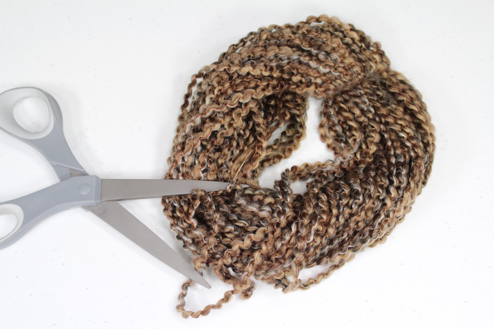 How to Make a Doll Yarn Wig Easy