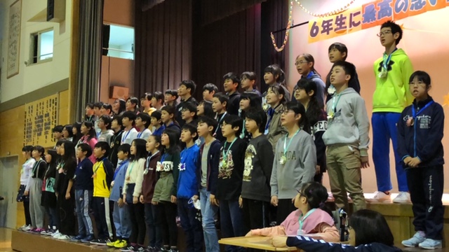 江別市立大麻小学校 トピックス 6年生を送る会 その2