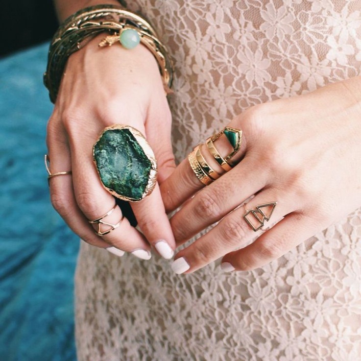 how to wear multiple pieces of jewelry at once,bohemian style