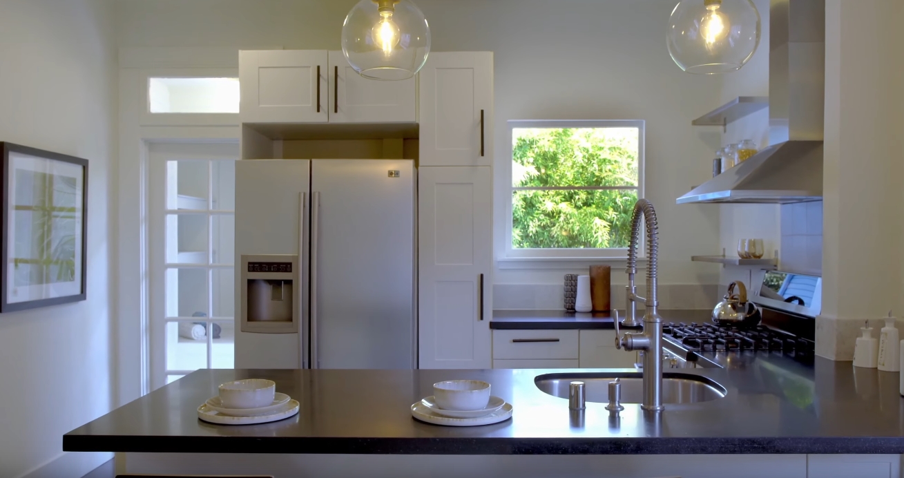 14 Photos vs 5724 Gaskill St, Oakland, CA vs. Home Interior Design Tour