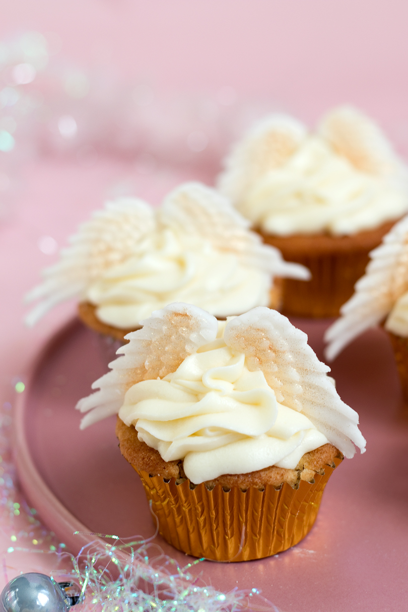 vegan apple almond cupcakes