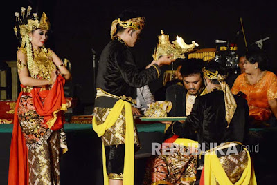 Melestarikan Tari Wayang Sumedang