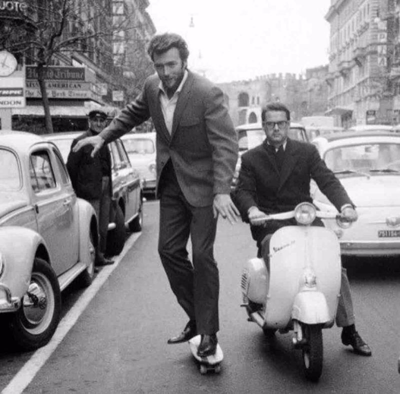 Vintage photos of a young Clint Eastwood in the 1960s and 1970s - 35