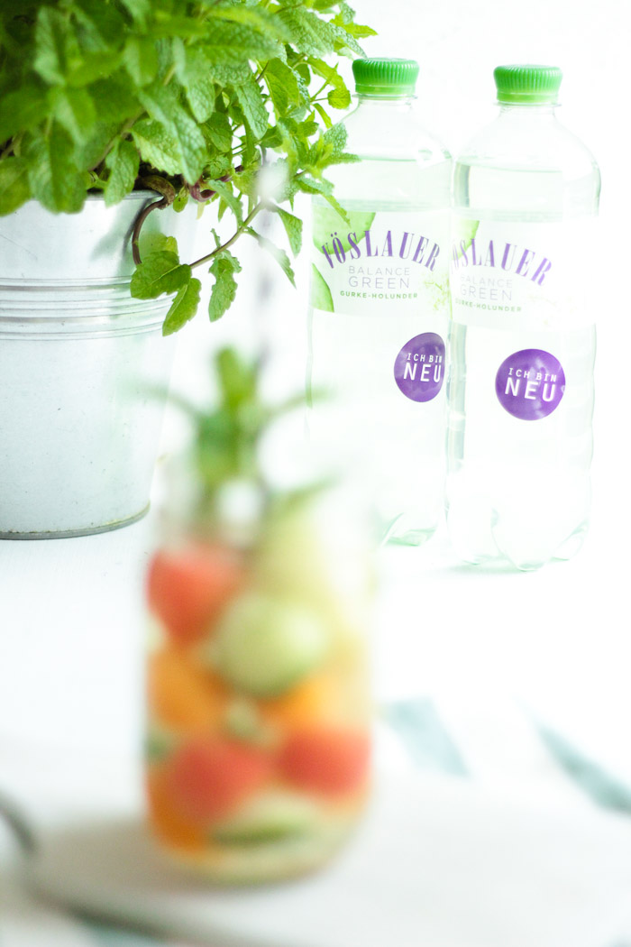 Fruchtiger Fruhlingscocktail Mit Limettensirup Alles Und Anderes