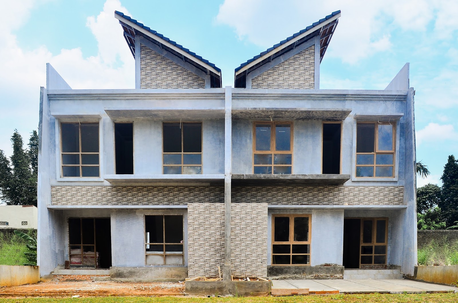 Rumah Mewah Murah 2.5 Lantai di Bintaro