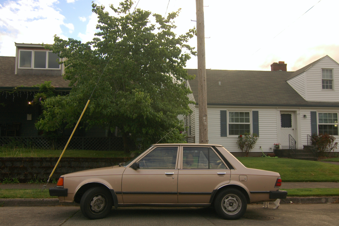 1982-Mazda-GLC-Sedan-familia-Great-Littl