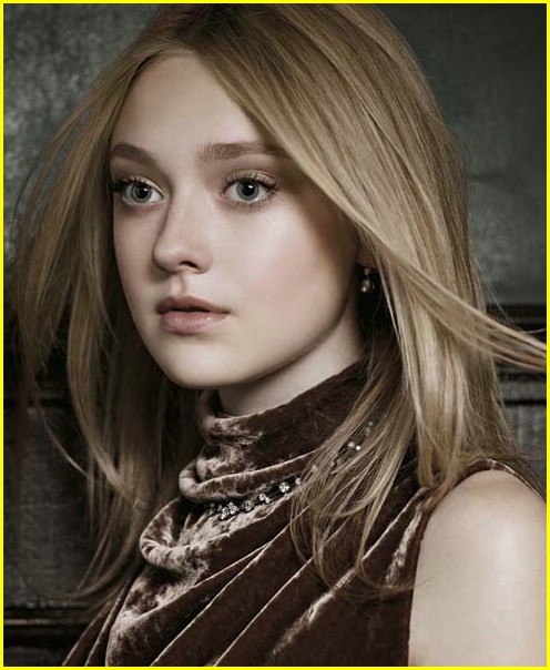 Yap they are Dakota and Elle Fanning They are young talented skinny 