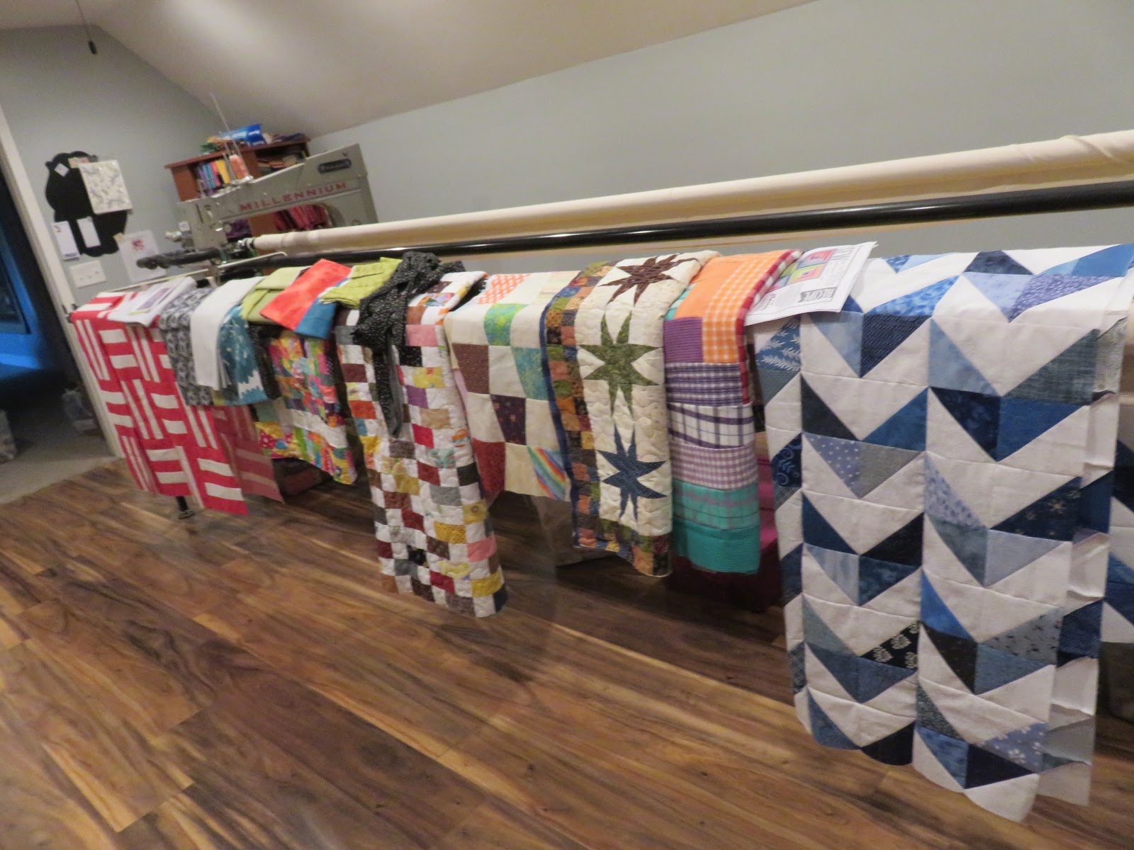 I Must Be Off My Bobbin....dee dee quilts Where has the time gone?