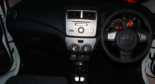 Agya Semisena: Sebuah Studi Kasus tentang Kepemimpinan, Politik, dan Perubahan Sosial di Jawa