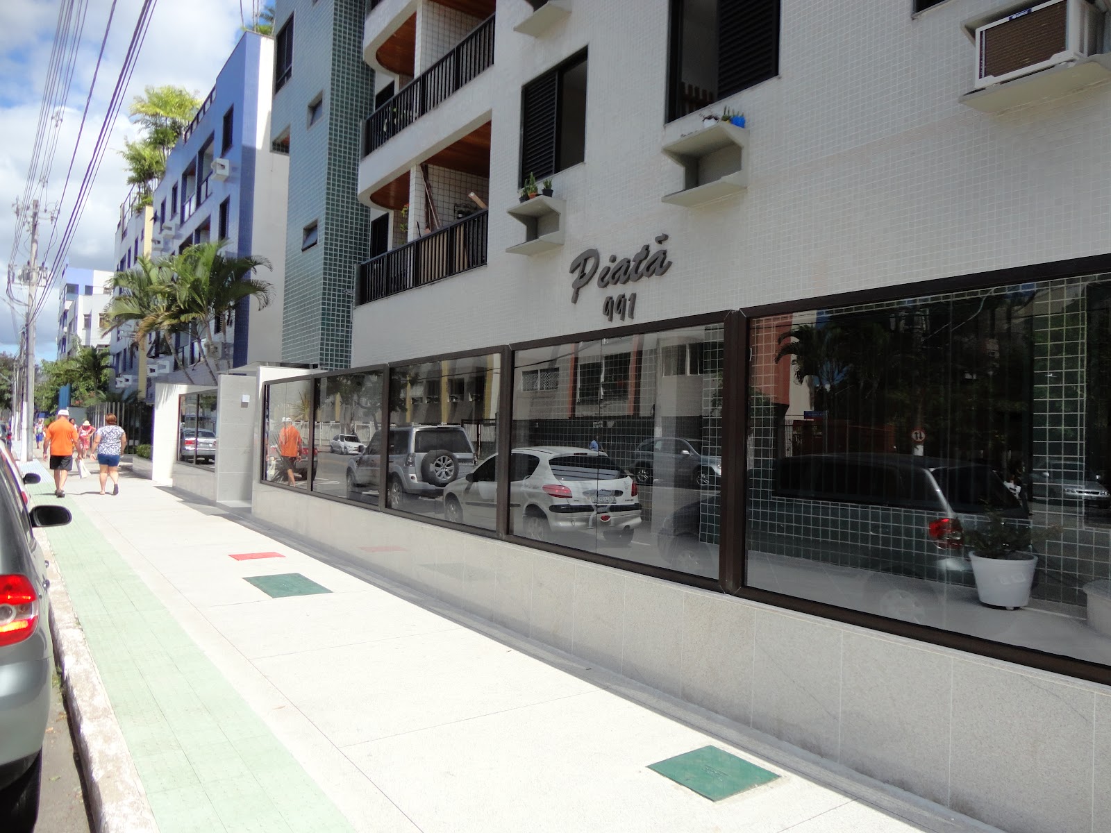 ARQUITETURA E INTERIORES Fachada Edifício Jardim da Penha