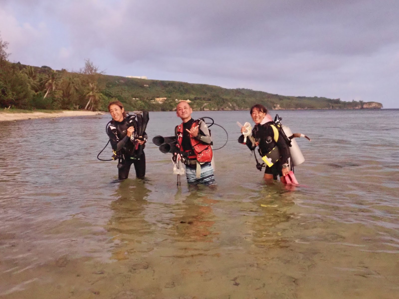 Sakura Marine の ブログ サクラサク 18年サンゴの産卵調査プロジェクトと車上荒らし事件について サイパン マリンスポーツとダイビング サクラマリン