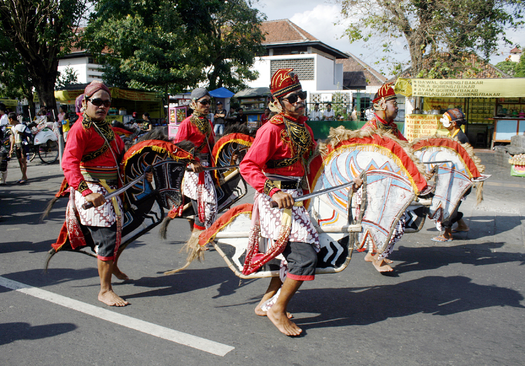 Tarian Tradisional Banyumas Jawa Tengah pesona wisata