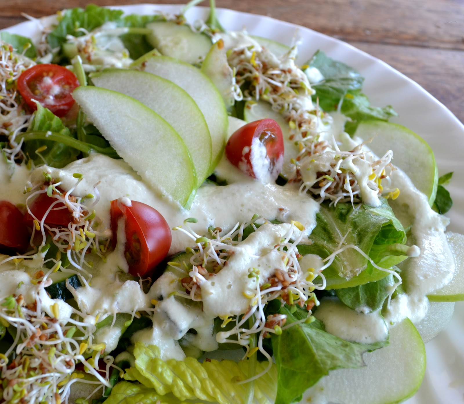 Salat Mit Rote Bete Sprossen Und Alfalfa Sprossen — Rezepte Suchen