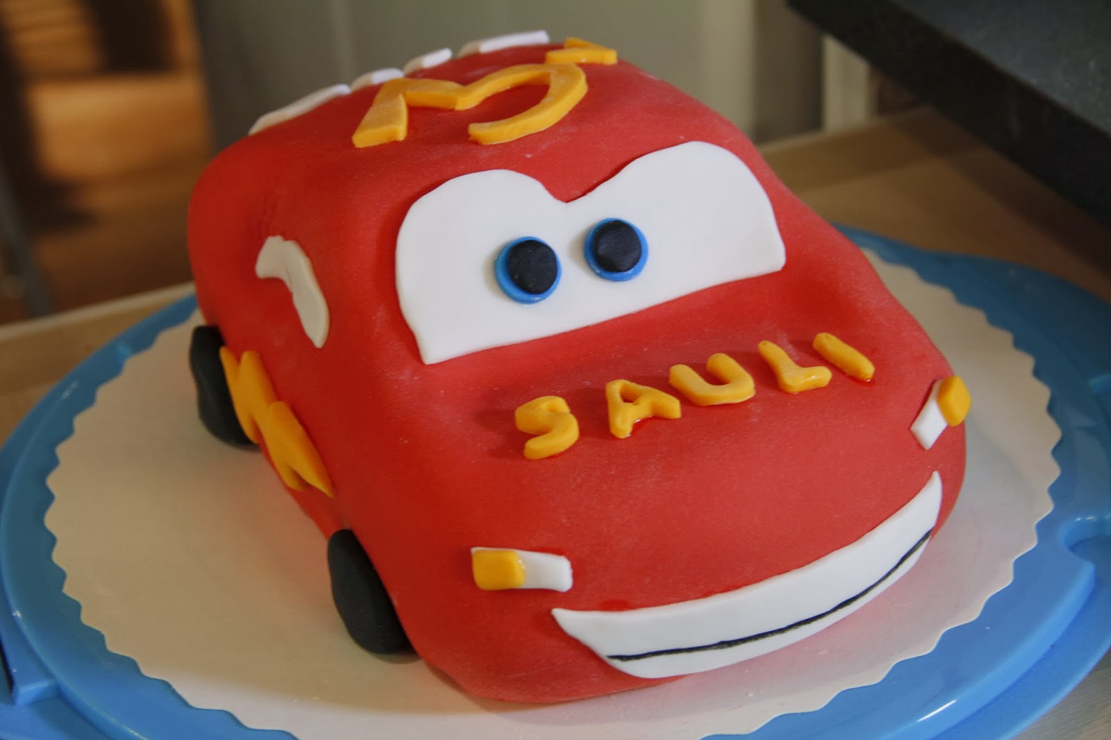 iitan-tekem-salama-mcqueen-autokakku