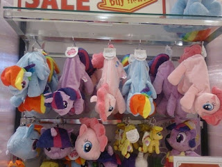 New Nici Plush Bags Spotted in Germany