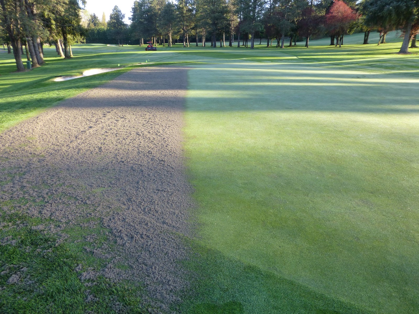 Glendale Country Club Solid tine greens aeration