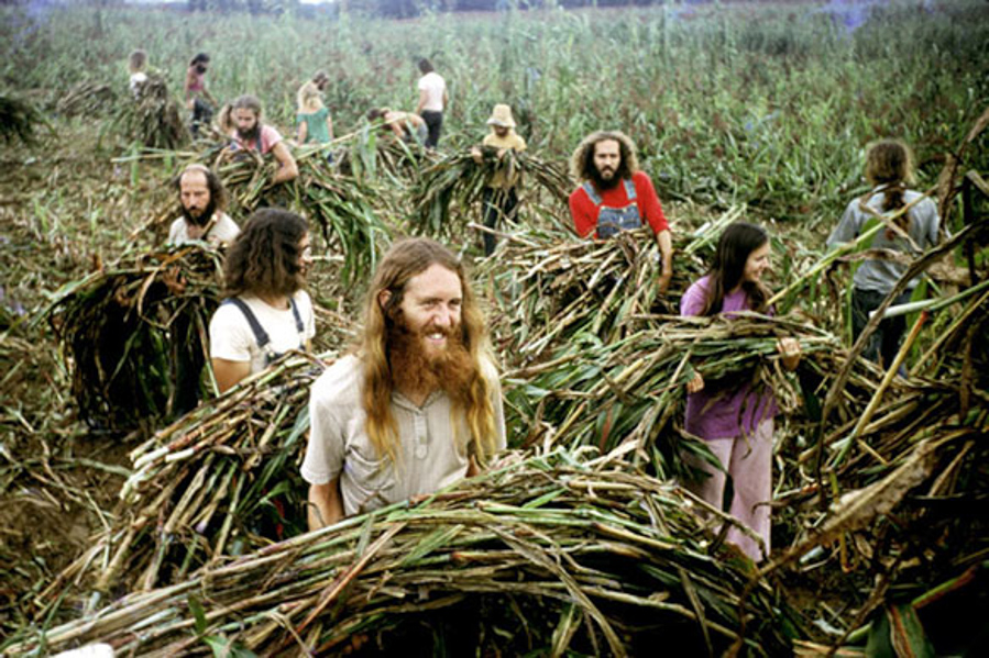 For Those Who Missed The '70s - Eye-Opening Photos Of America's Hippie Communes
