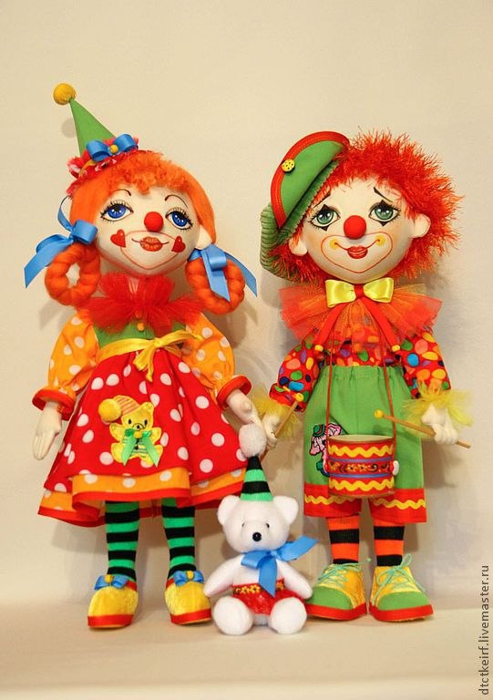 Клоуны сшить. Куклы тыквоголовки петрушка Скоморох. Кукла «клоун». Игрушка клоун. Петрушка игрушка.