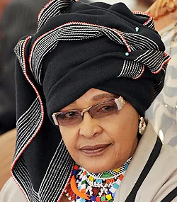 Mke wa Zamani wa Nelson Mandela, Winnie Mandela Afariki Dunia Afrika Kusini