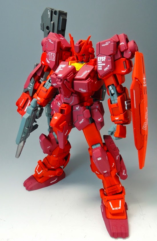 Custom Build HGUC 1/144 Gundam 7th "RED WARRIOR"