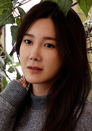 Lingy's Soul Searching: Lee Ji Ah signs with BH Entertainment.