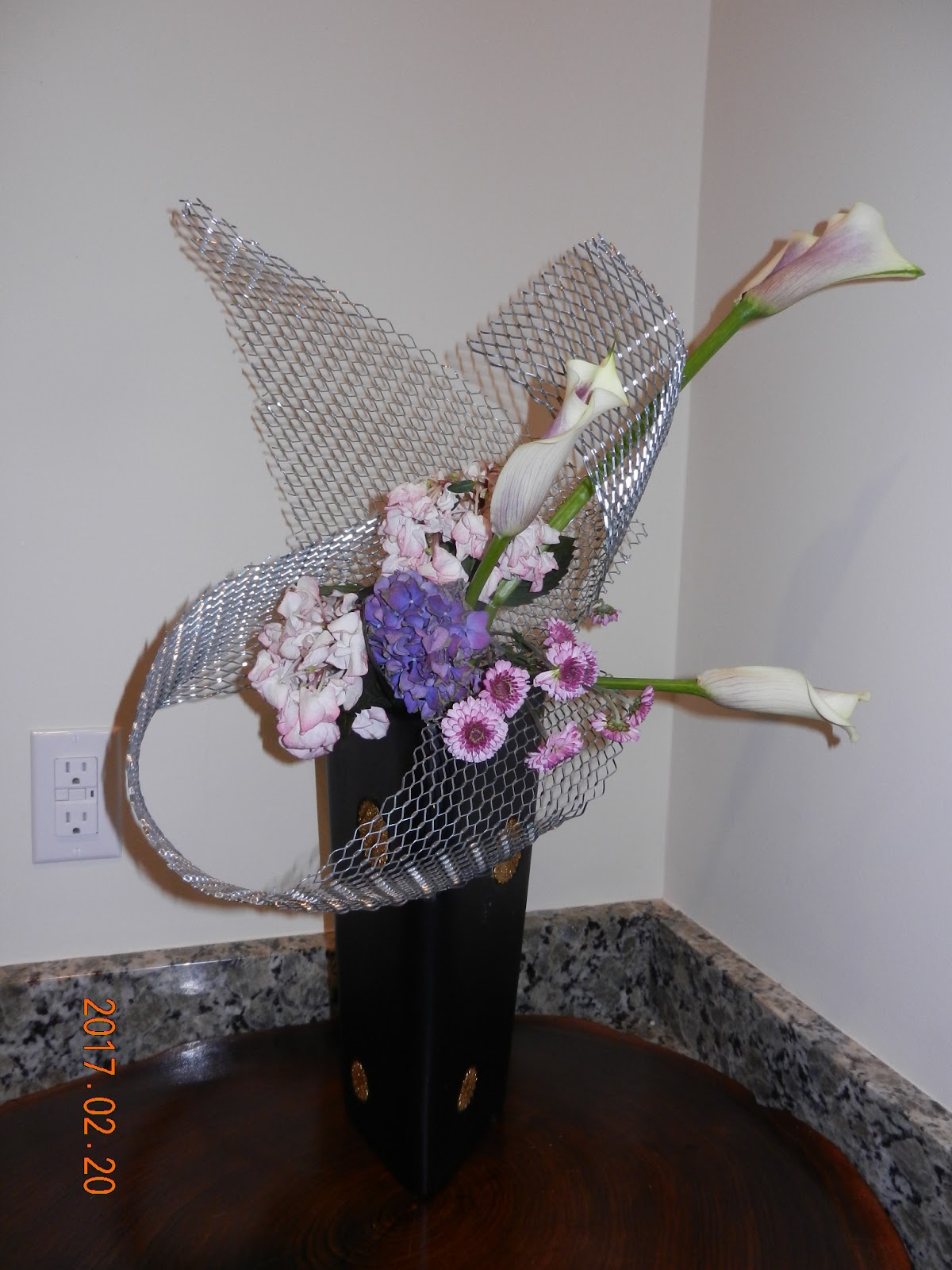 Orchids and Ikebana Using Both Fresh and Unconventional Materials