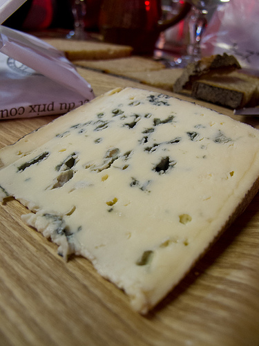 behind the french menu bleu d auvergne aop the bleu d auvergne