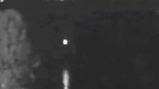 Video filtrado muestra un orbe luminoso flotando muy cerca de una base militar rusa Esfera%2Bovni%2Brusia