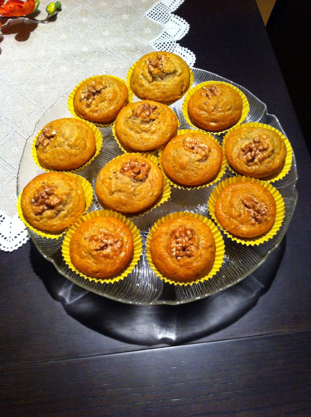 Iguarias da Ticha MUFFINS DE BANANA, MEL E NOZES