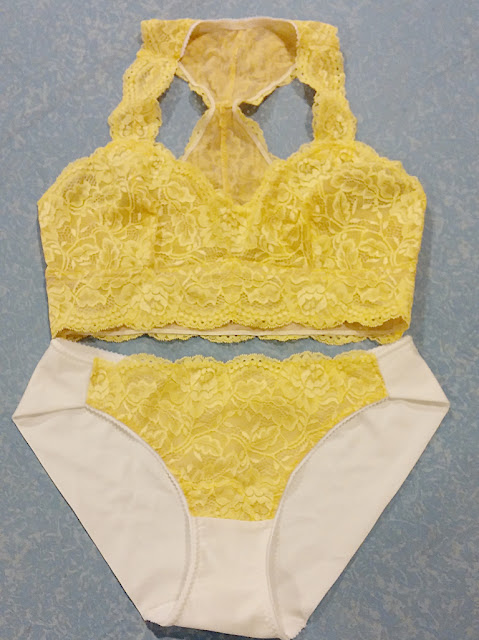 Couture et Tricot: A Yellow and Ivory lingerie set: Simplicity 8228 B ...