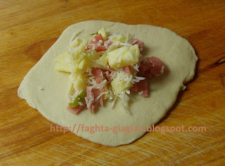 Τα φαγητά της γιαγιάς - Πεϊνιρλί με αφράτη ζύμη