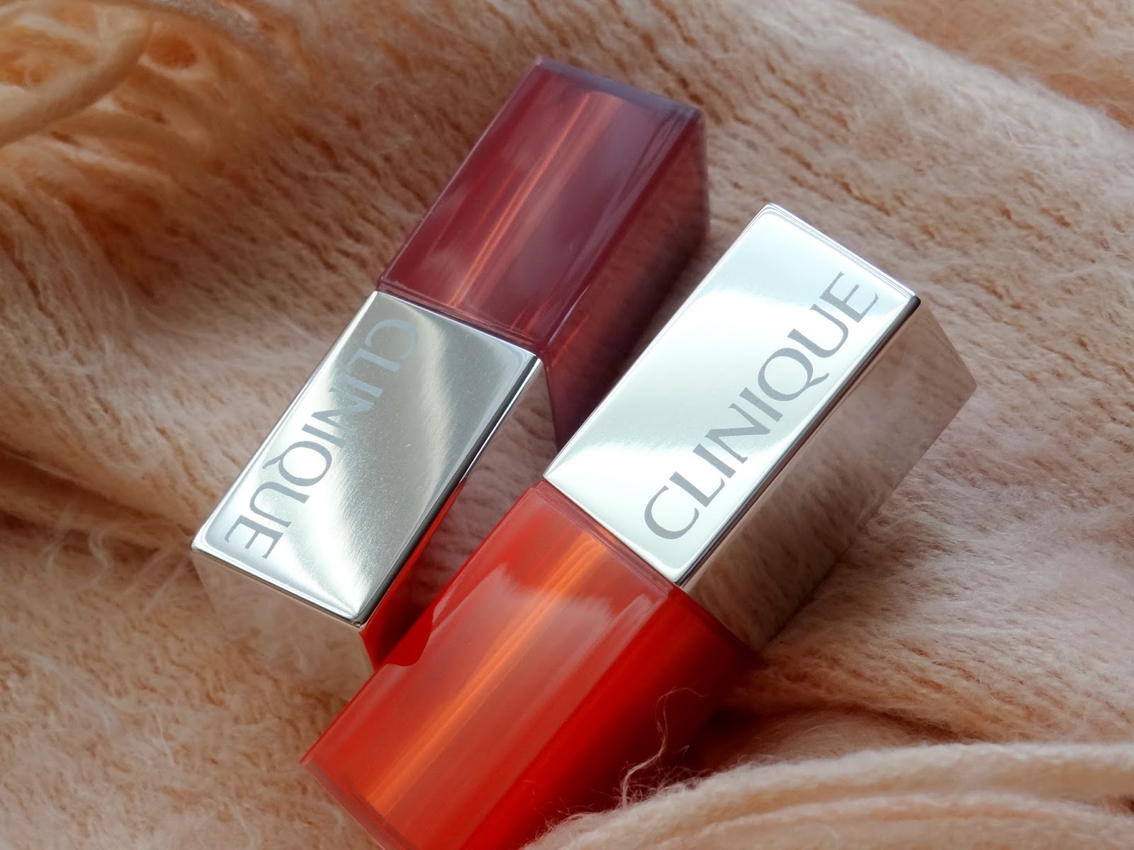 Makeup, Beauty and More: Clinique Pop Glaze Sheer Lip Color + Primer in