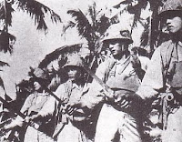 Fuente: By Unknown - Japanese book "Photographs and Illustrations: Invasion of Japan" published by Otsuki Shoten., Public Domain, https://commons.wikimedia.org/w/index.php?curid=3376186 Voluntarios Takasago