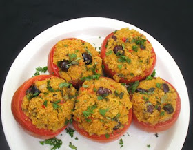 stuffed tomatoes with quinoa and herbs