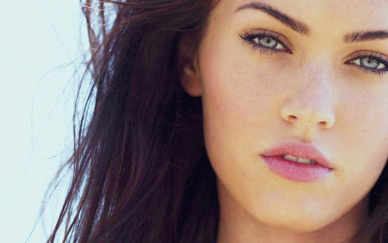 http://2.bp.blogspot.com/-N98u8iPHNGw/UPb3Q4JY5JI/AAAAAAAAOIg/FFE71IQhSfc/s1600/Megan-megan-fox-17054779-1280-800.jpg