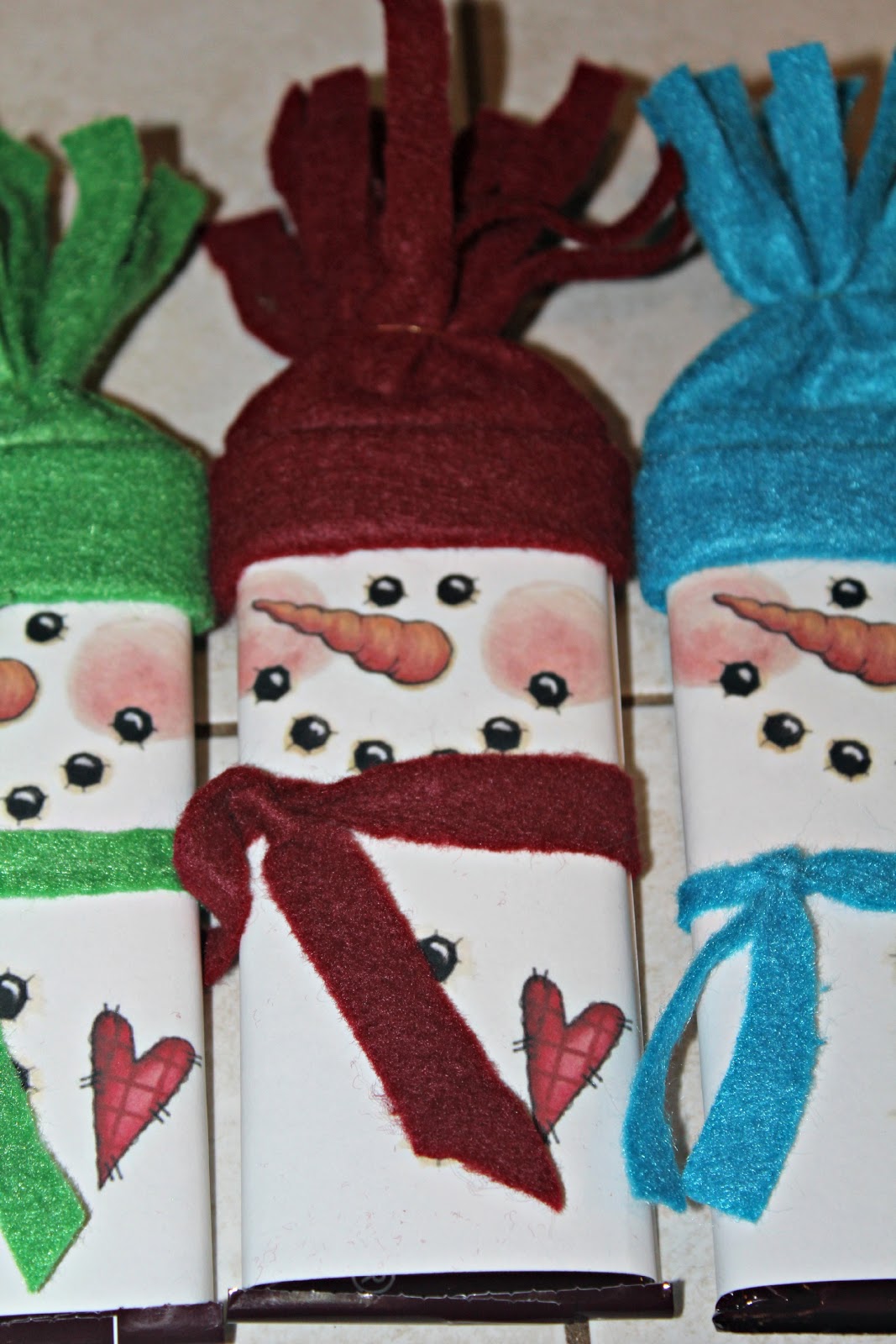 deanne-s-crafting-adventures-snowman-hershey-bar-gifts