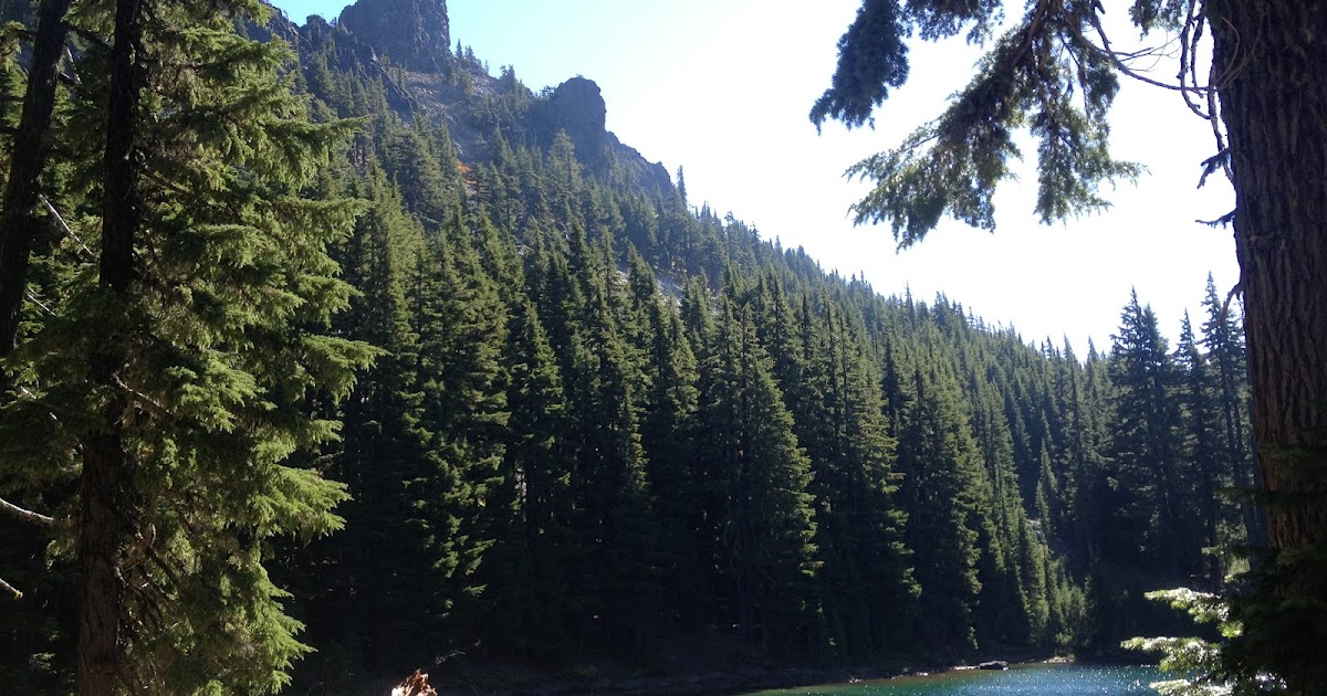 Mount Yoran Via the Divide Lake Trail