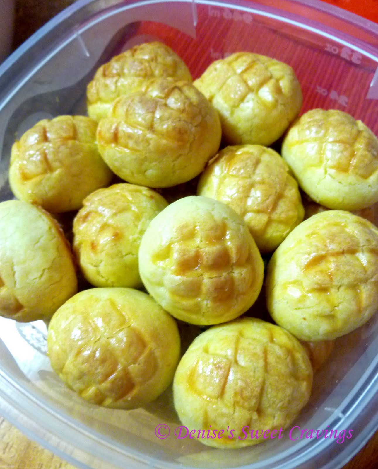 HOW's Baking Pineapple Tarts