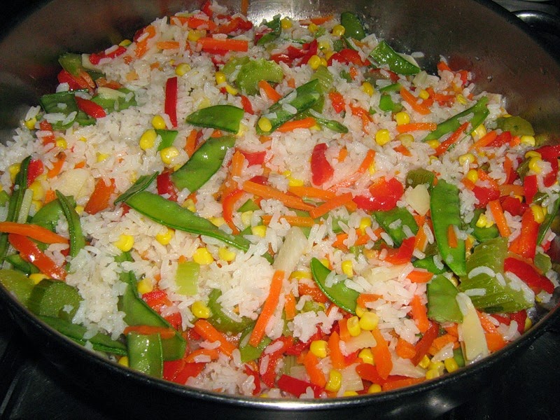 ризотто с овощами в мультиварке. замороженные овощи в микроволновке. замороженные овощи в мультиварке. суп весенний с зеленым горошком. приготовление замороженных овощей.