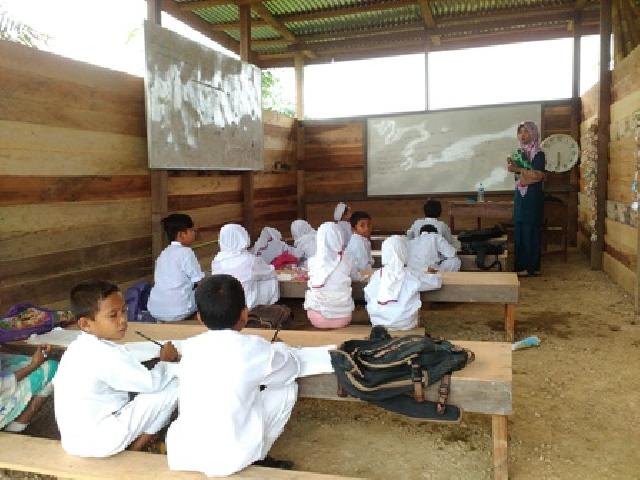 15 JUDUL PTK GURU BAHASA INDONESIA TERBARU ! DOWNLOAD PTK