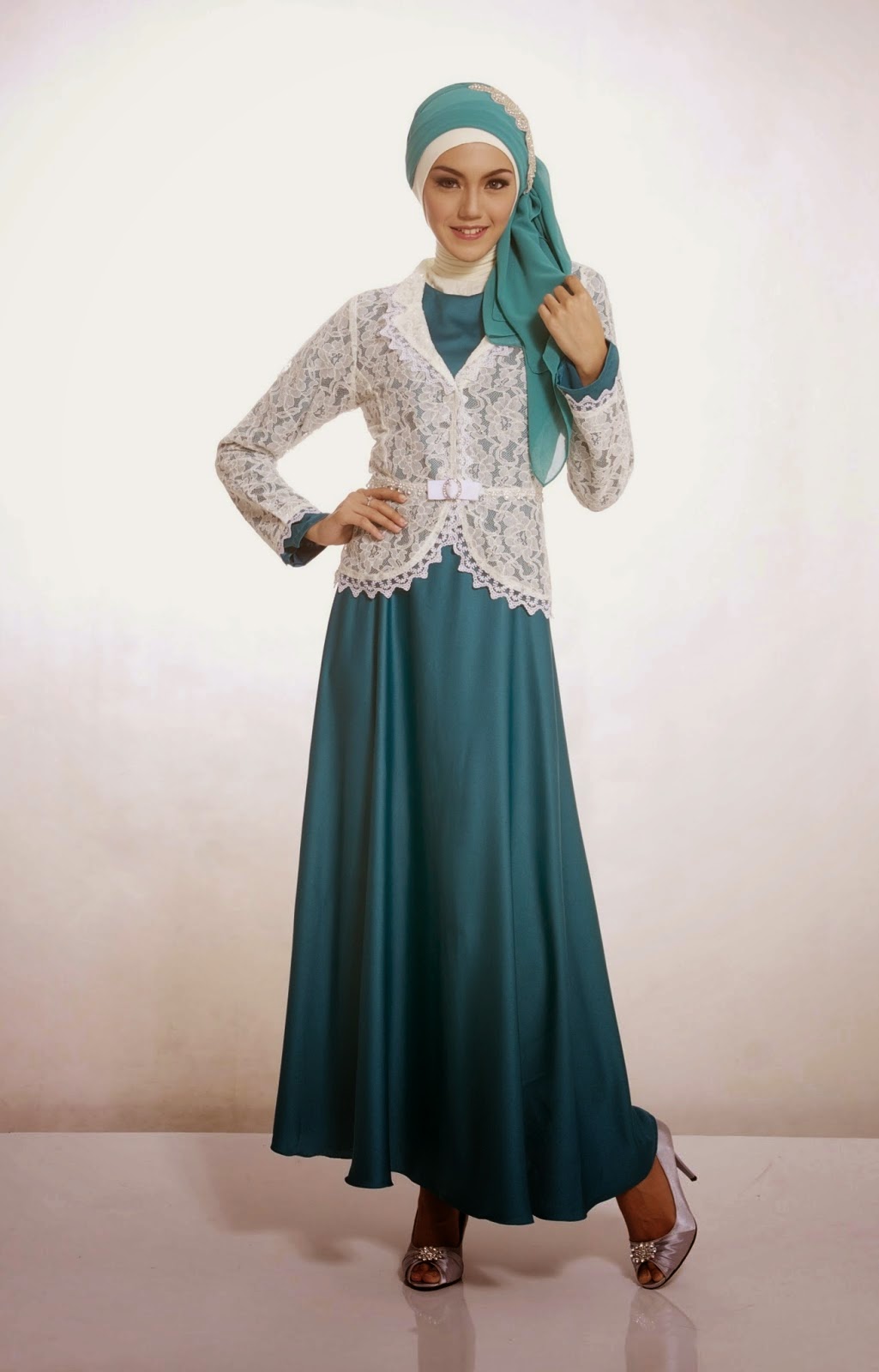 Kumpulan Foto Model Baju Kebaya Pesta Muslimah Trend 