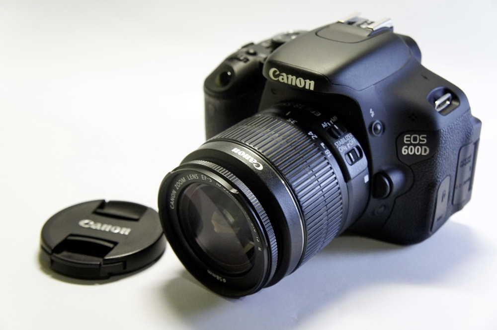 600 т д. Canon 600d. Кэнон ЕОС 600д. Canon EOS 600d. Фотоаппарат Canon 600d.