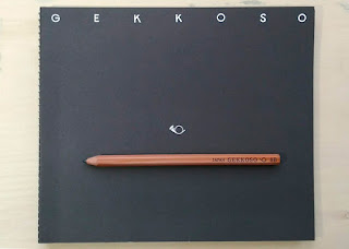月光荘のスケッチブックと鉛筆