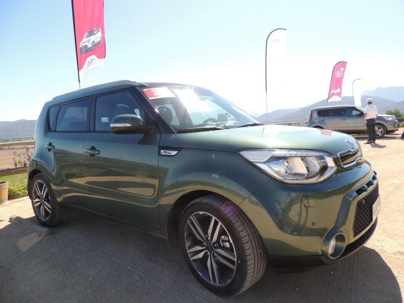 TKSB 2014 KIA SOUL 1.6L EX FULL IN KALE GREEN FROM SANTIAGO, CHILE (8