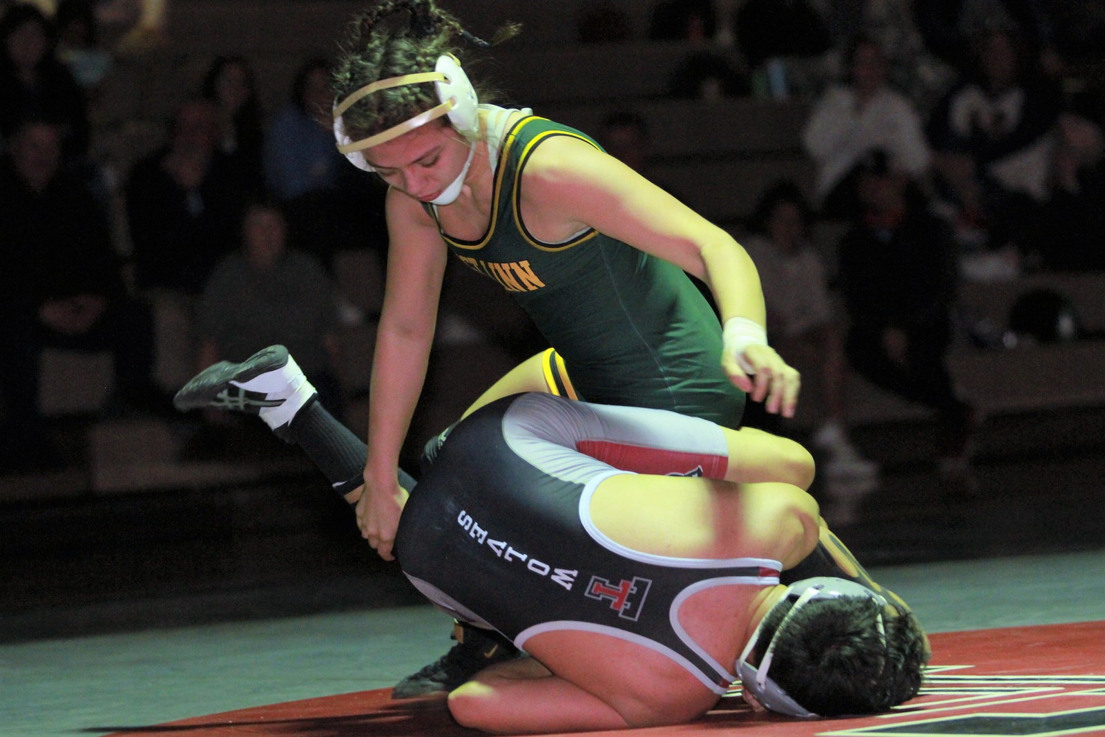 Men Wrestling Women powerful wrestler pins her man