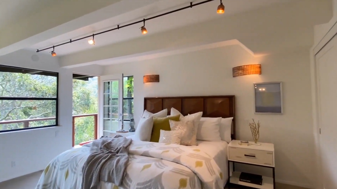 18 Photos vs. 509 Pixie Trail, Mill Valley, CA Interior Design Luxury Home Tour